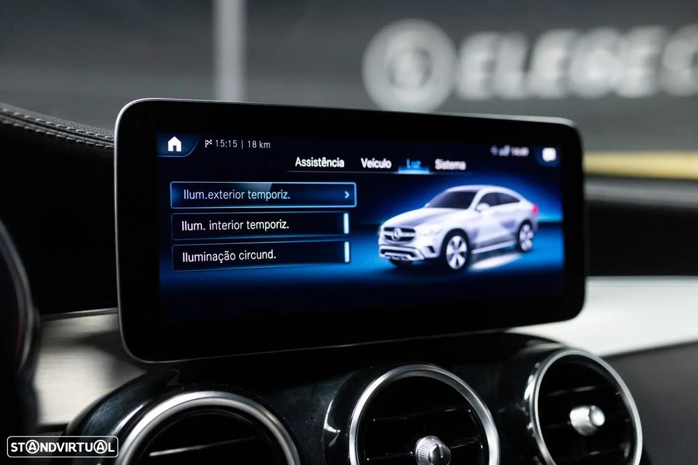 Mercedes-Benz GLC 300 e Coupe 4Matic 9G-TRONIC AMG Line - 34