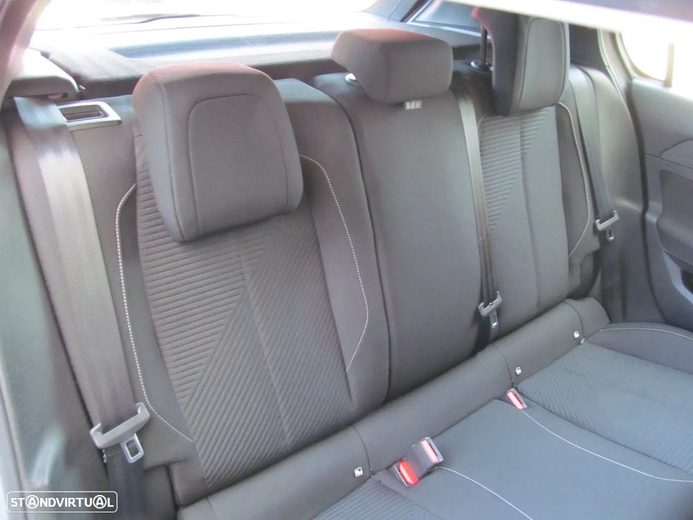 Peugeot 308 PureTech 130 Active Pack - 12