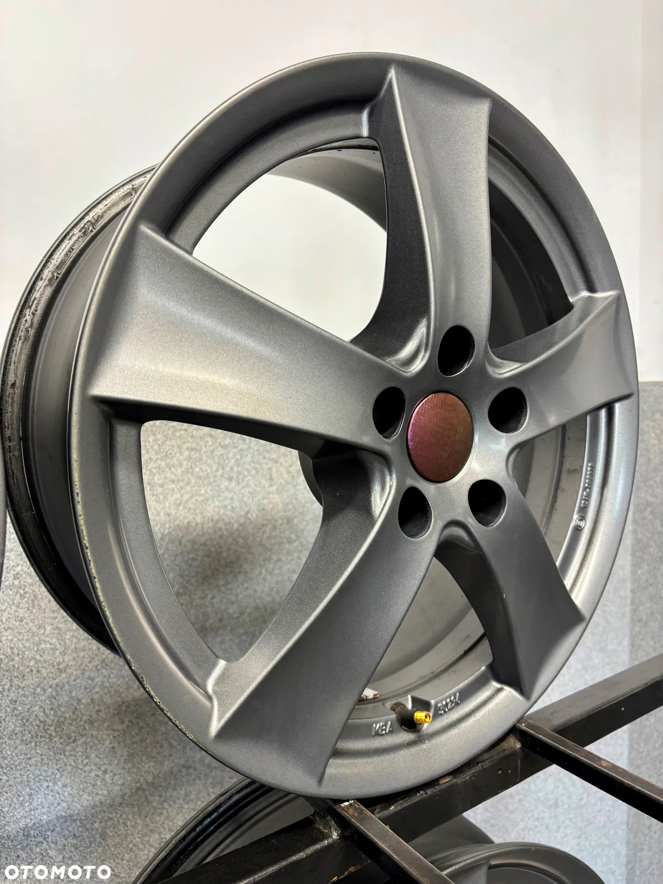 4 FELGI ALU. VW PASSAT, ARTEON,TOURAN,CADDY, GOLF, AUDI A4, A6, SKODA OCTAVIA 17'' 7J ET40 - 7