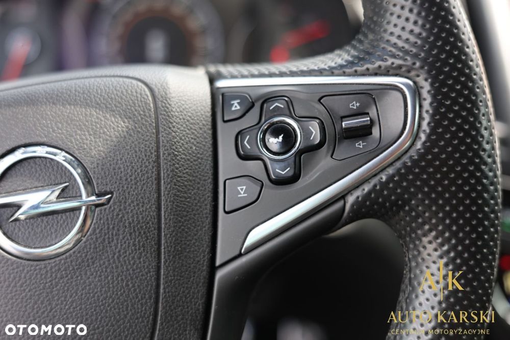 Opel Insignia - 23