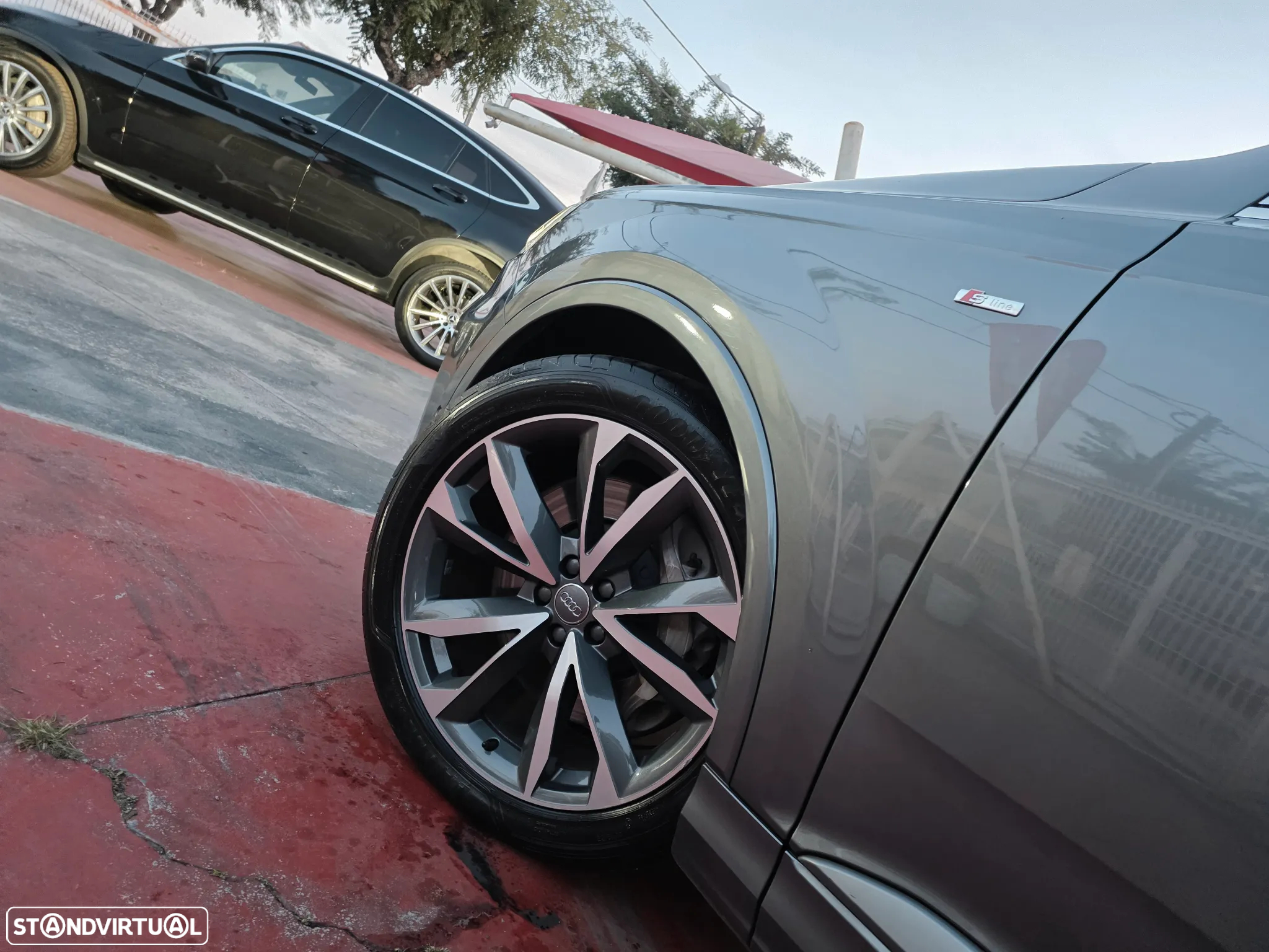 Audi Q7 3.0 TDI E-tron quattro S-line Tiptronic - 27