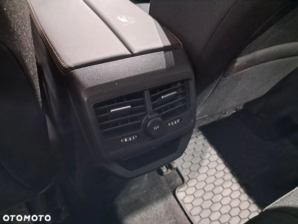 Peugeot 3008 1.2 PureTech Active Pack S&S EAT8 - 21