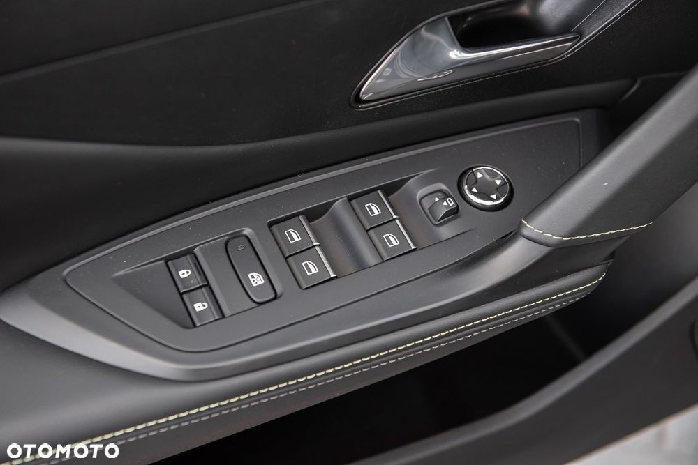 Peugeot 308 BlueHDi FAP 130 EAT8 Stop & Start GT Pack - 16