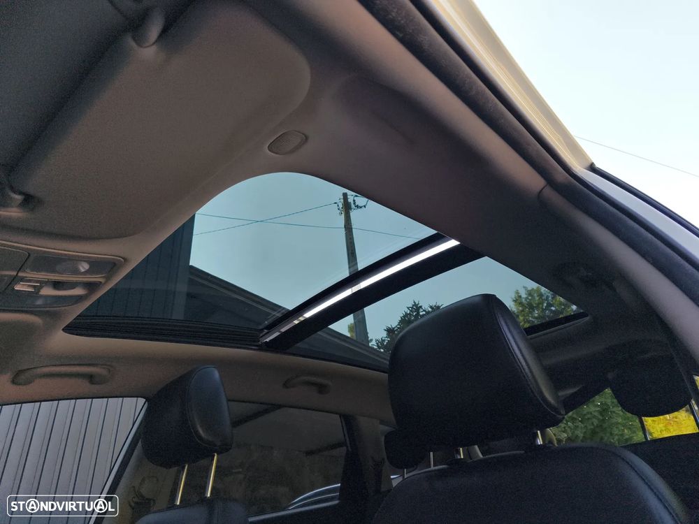 Kia Carens 1.7 CRDi ISG TX - 20