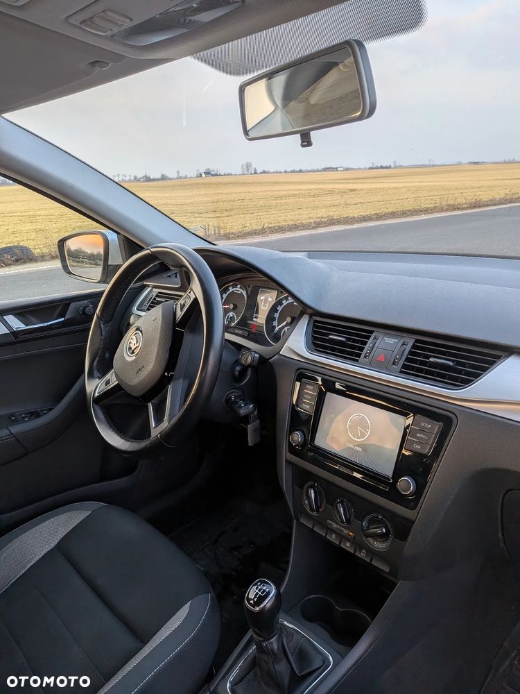 Skoda RAPID 1.0 TSI Ambition - 12