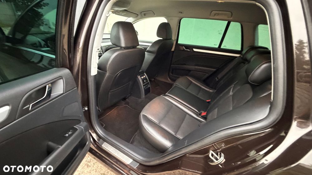 Skoda Superb 2.0 TDI DSG Exclusive - 40
