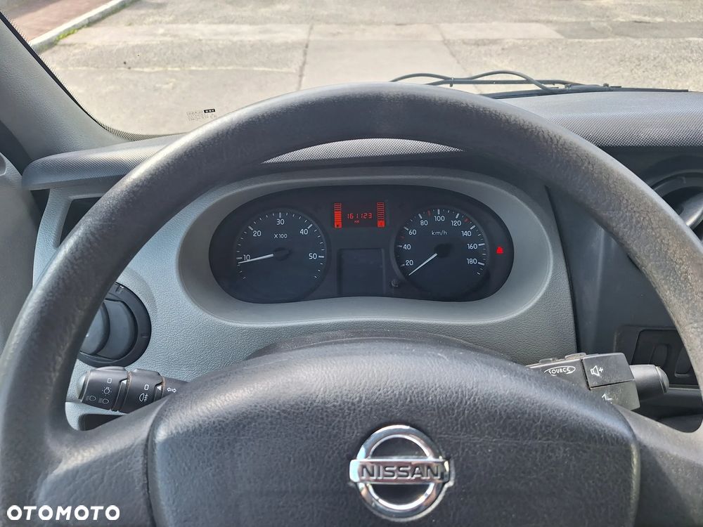 Nissan Interstar - 9