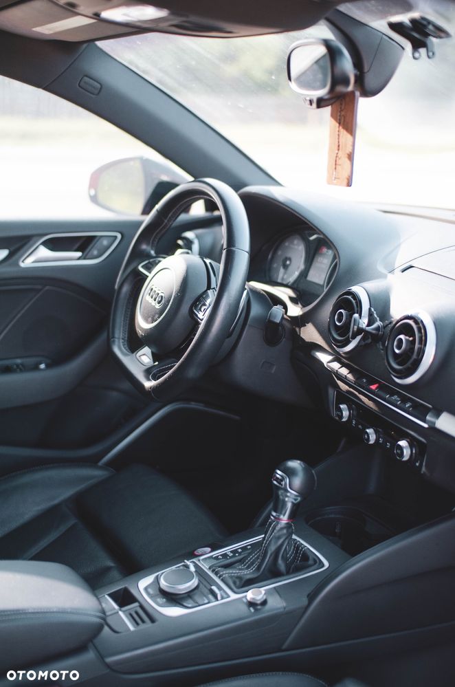 Audi S3 S tronic - 4