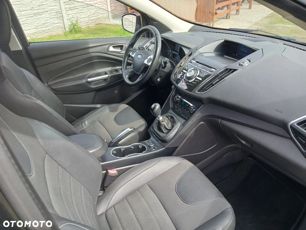 Ford Kuga - 21