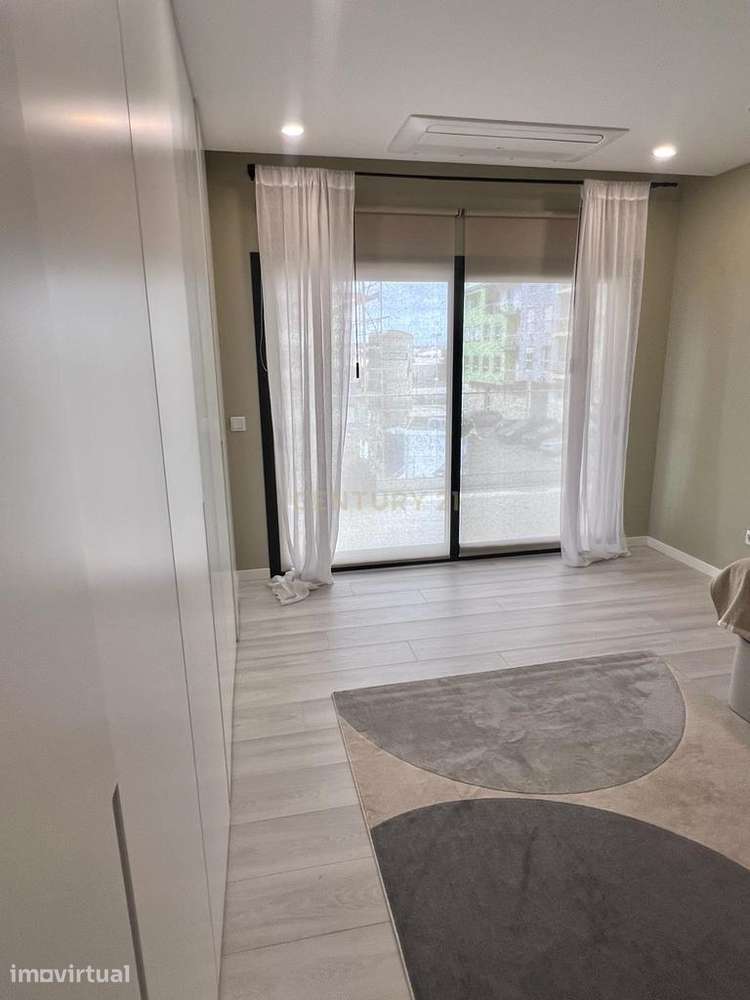 T3 Premium no LUX TERRACE com Varanda de 35m² e Acabamentos de Excelên - Grande imagem: 5/23