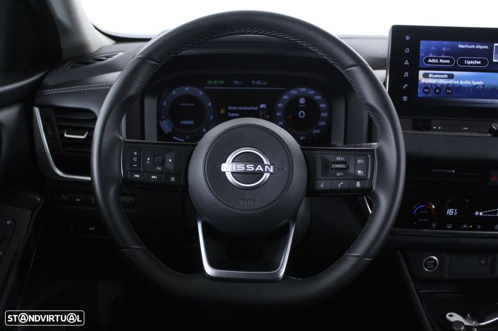 Nissan Qashqai 1.3 DIG-T N-Connecta LED+SKY - 19