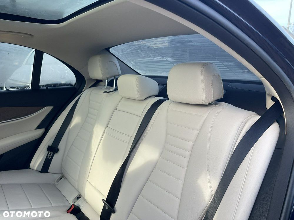 Mercedes-Benz Klasa E 400 d 4-Matic Avantgarde - 14