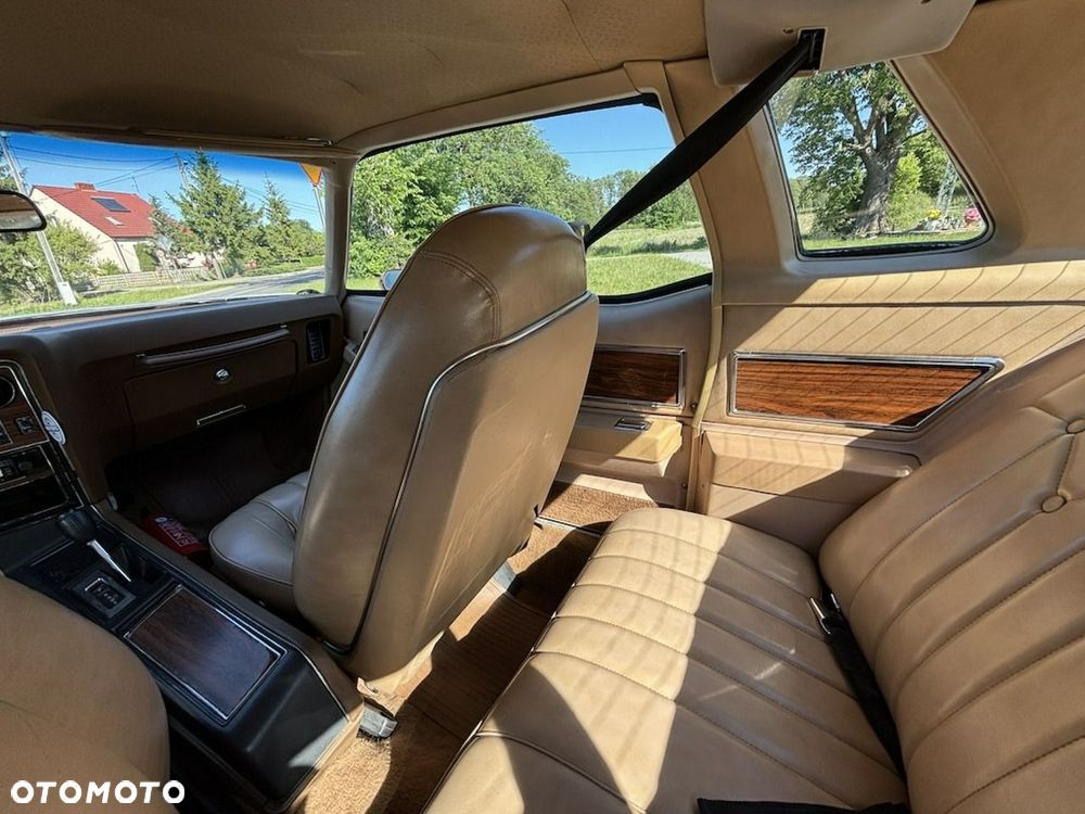 Pontiac Grand-Prix - 12