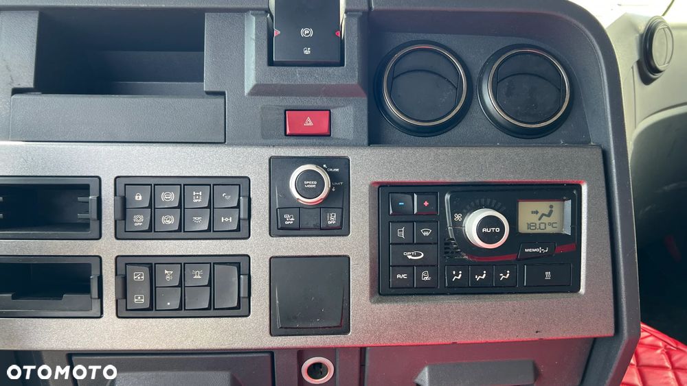 Renault T480 STANDARD - 21