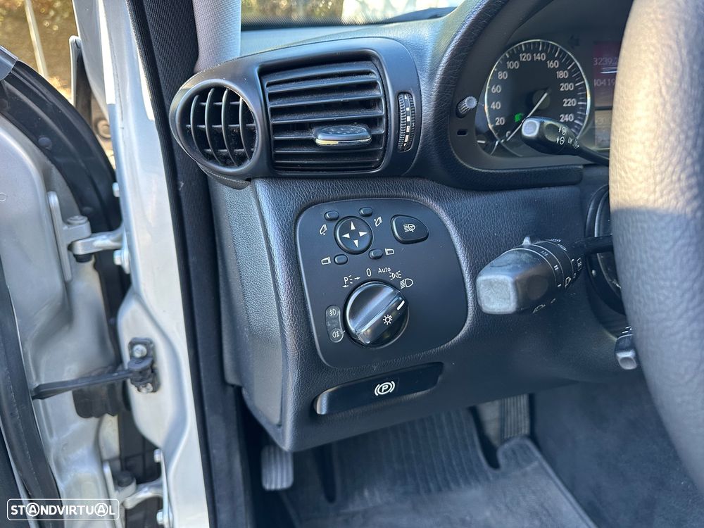 Mercedes-Benz C 270 CDi Avantgarde Aut. - 25