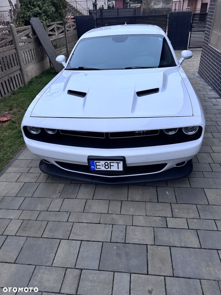 Dodge Challenger - 5