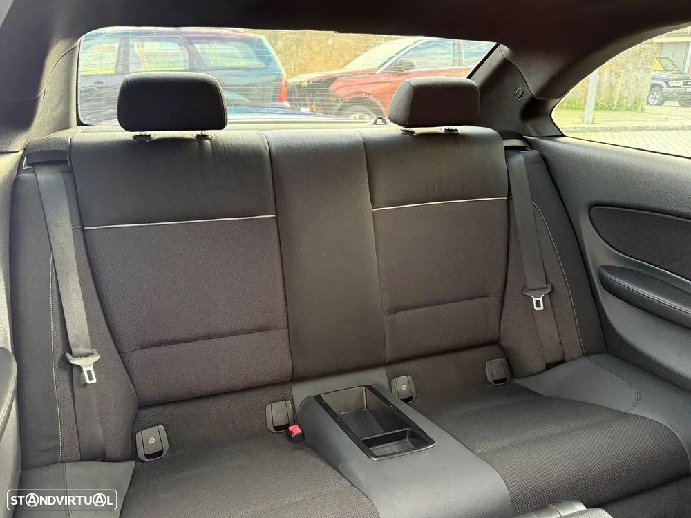 BMW 118 d Coupe - 16