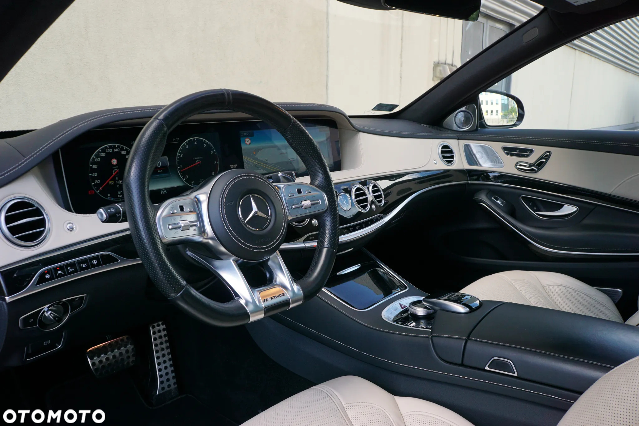 Mercedes-Benz Klasa S 560 4-Matic L 9G-TRONIC - 12