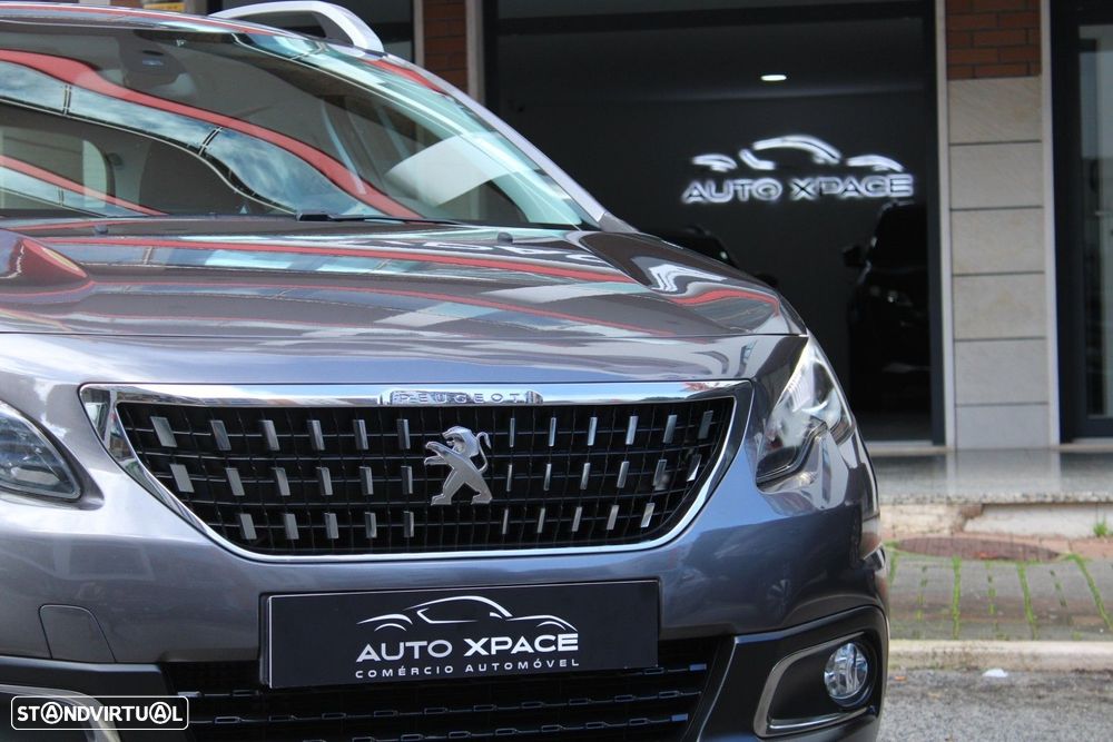 Peugeot 2008 1.2 PureTech Allure - 2