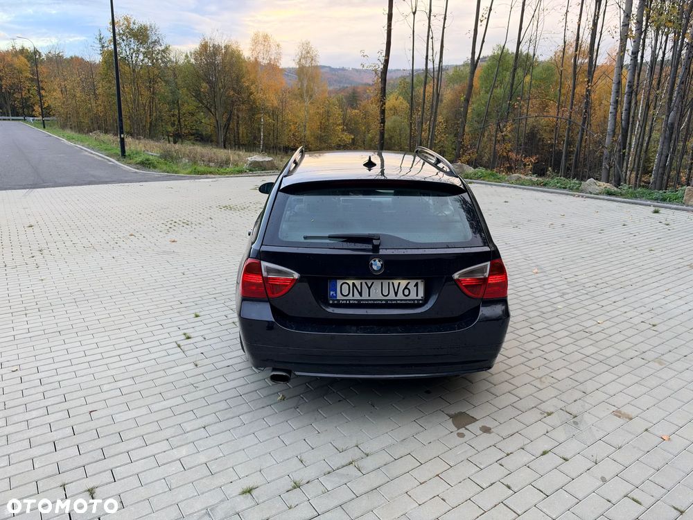 BMW Seria 3 - 17