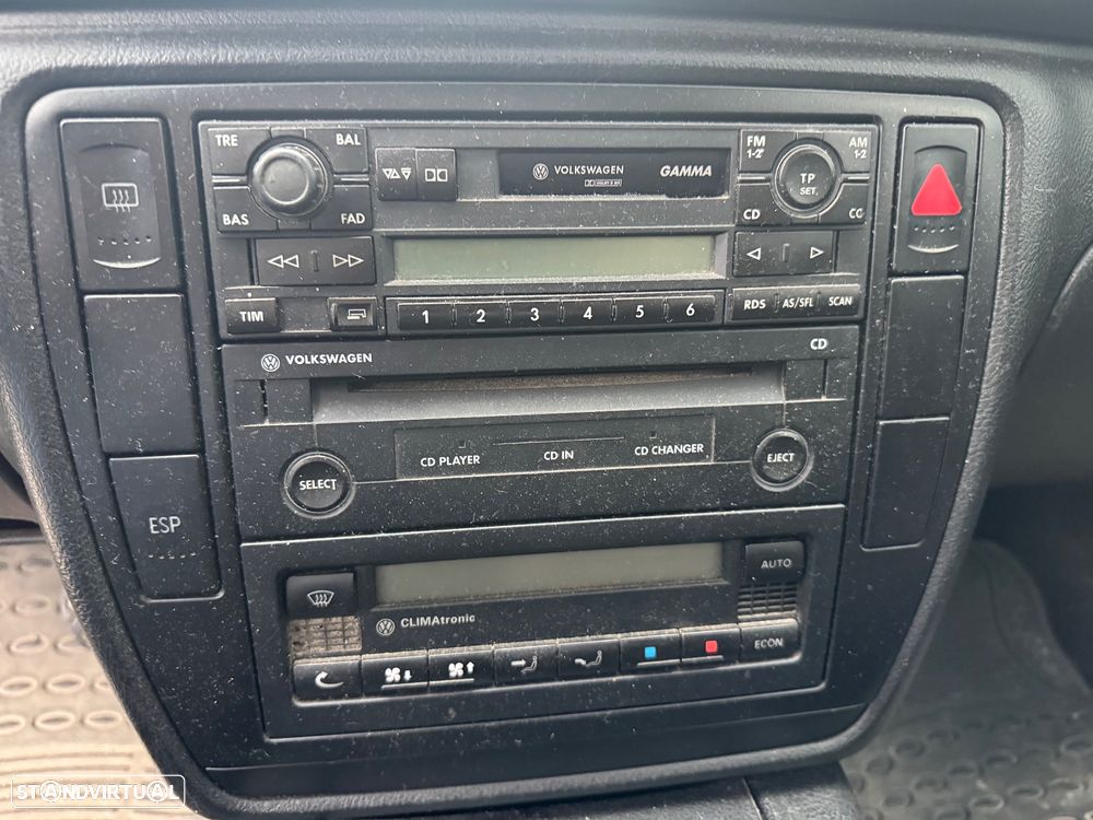 VW Passat 1.9 TDi Confortline - 12