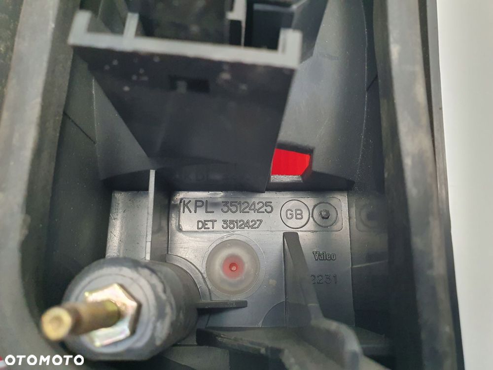 LAMPA PRAWA Volvo V70 I XC70 96-06r TYLNA prawy tył pasażera Dolna - 7