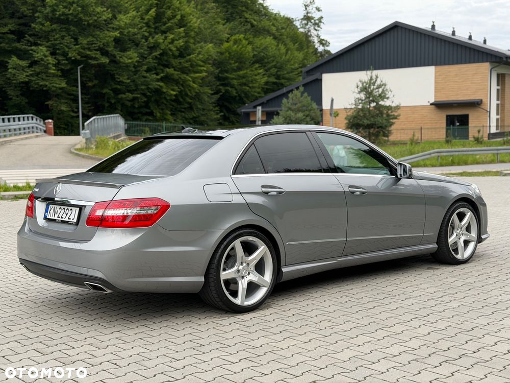 Mercedes-Benz Klasa E - 12