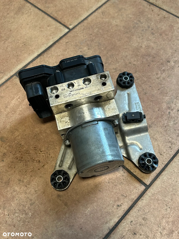POMPA MECHANICZNA BMW F10 F11 6868339