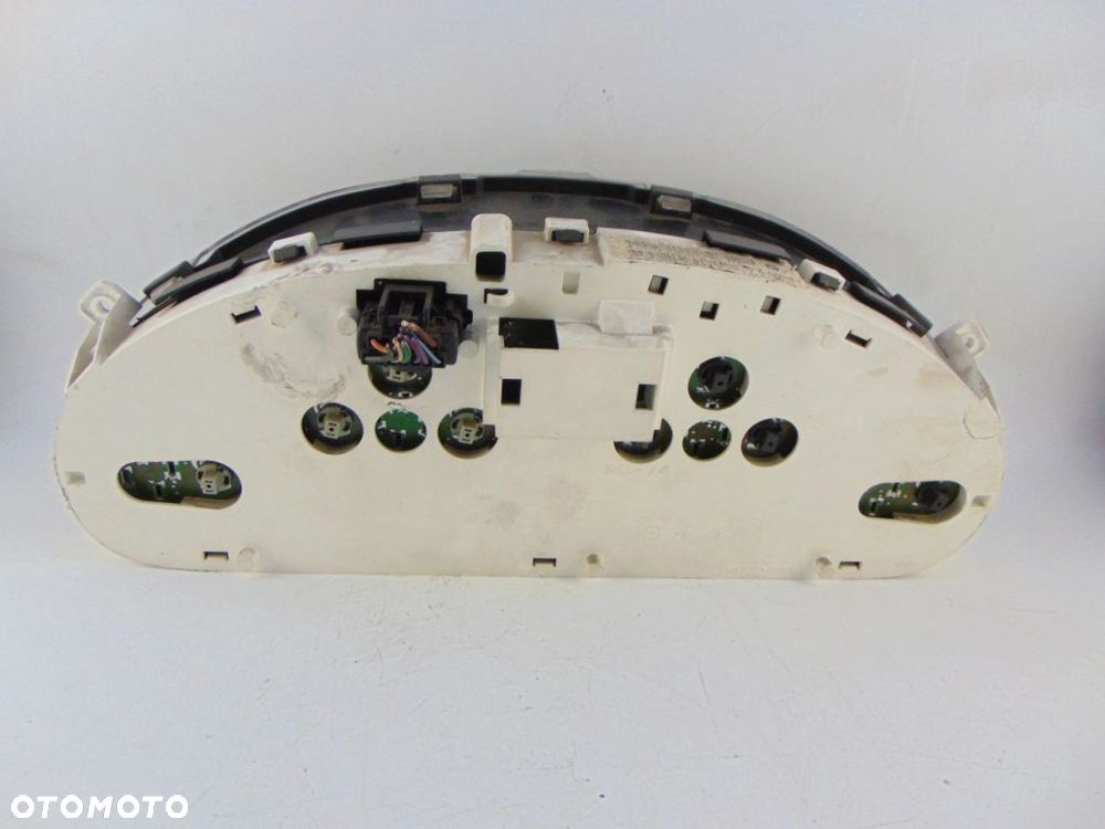 LICZNIK CHRYSLER VOYAGER IV (2001-2008) 3.3 V6 P04685748 - 2