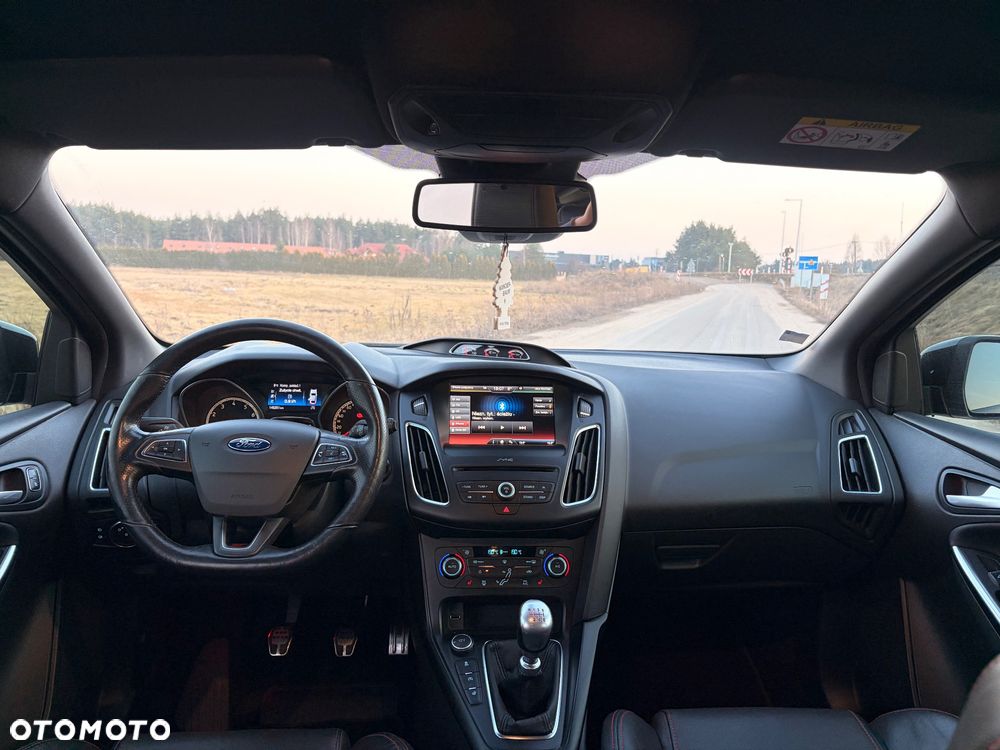 Ford Focus SW 2.0 EcoBoost ST - 14