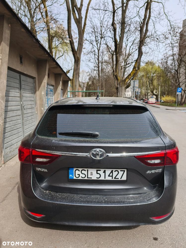 Toyota Avensis 1.8 Premium MS - 8