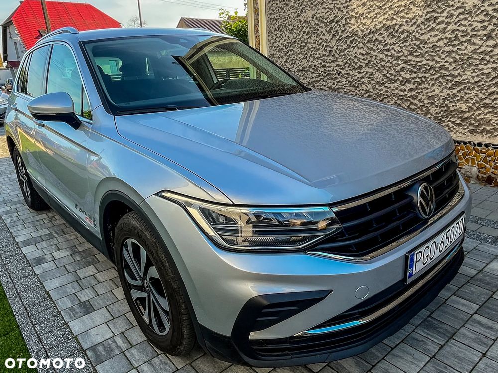 Volkswagen Tiguan - 25