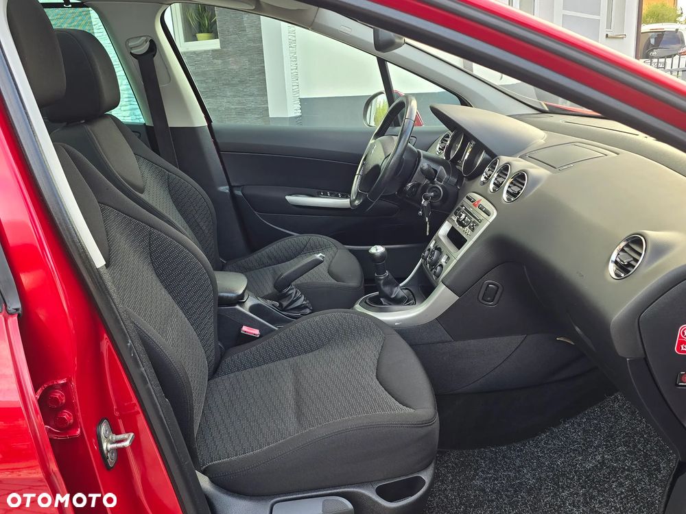 Peugeot 308 1.6 Premium Plus - 24