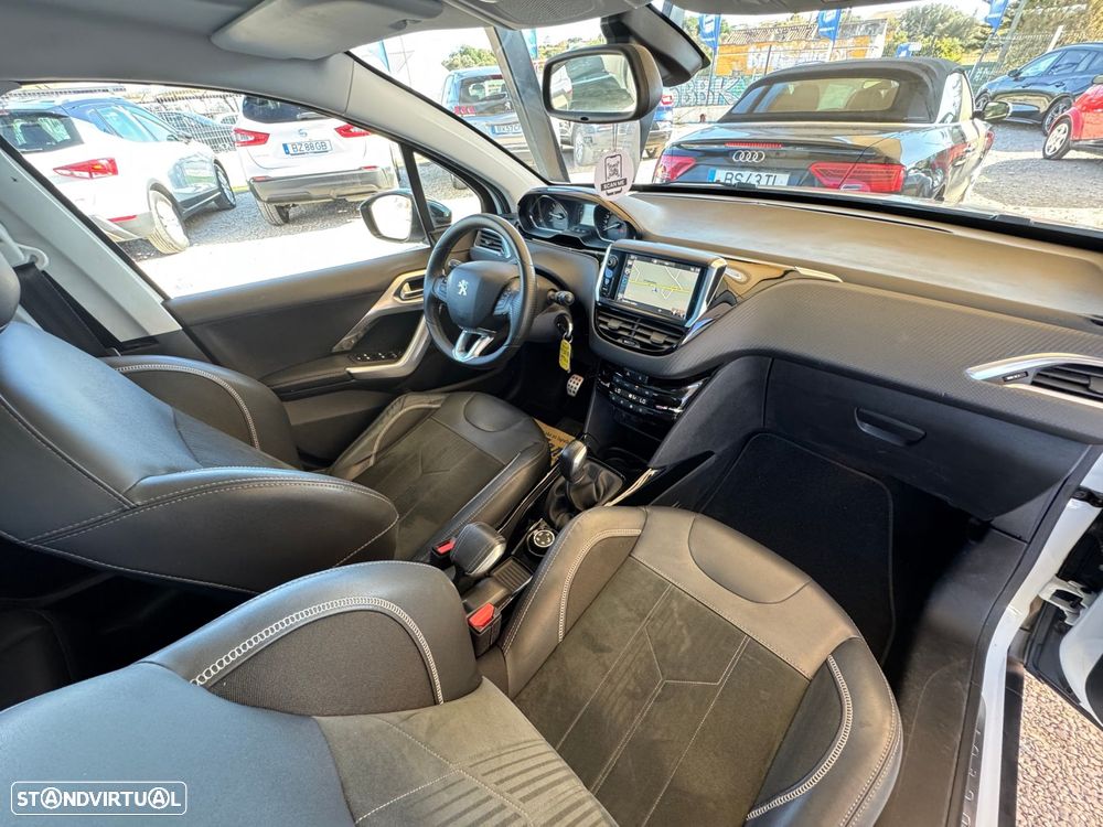 Peugeot 2008 1.2 PureTech Crossway - 26