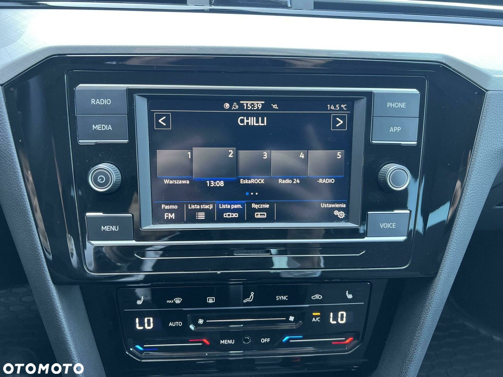 Volkswagen Passat - 12