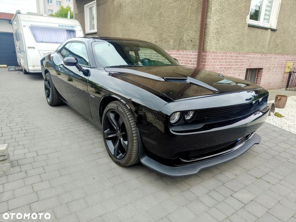 Dodge Challenger 5.7 R/T - 1