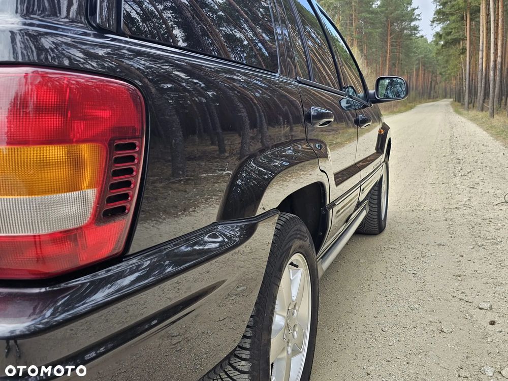 Jeep Grand Cherokee - 19