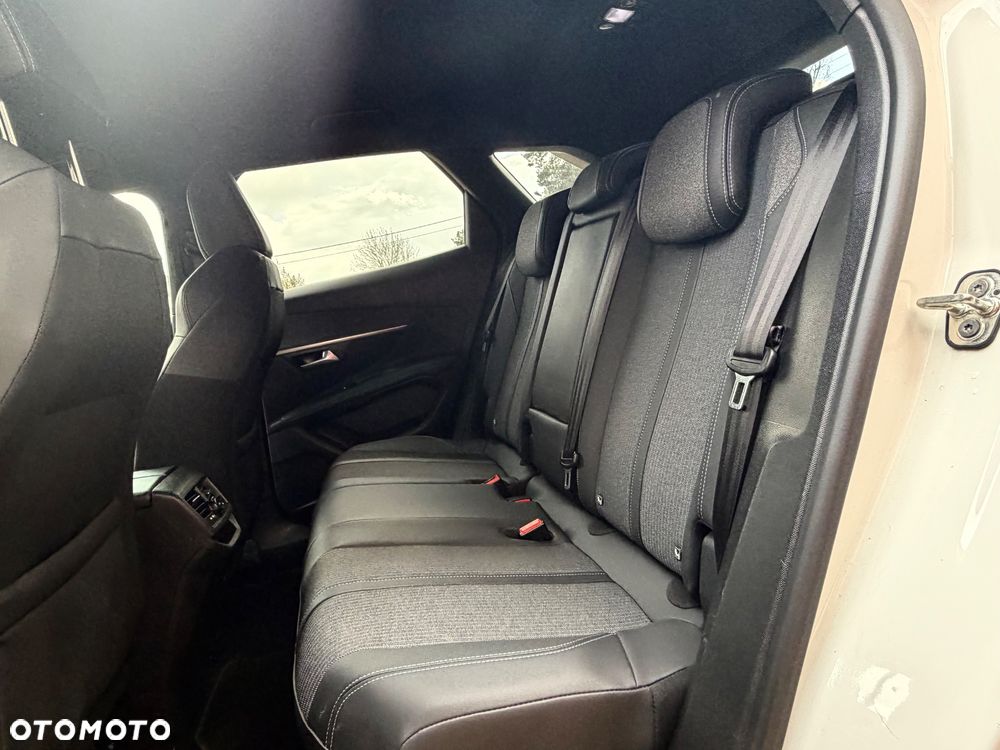 Peugeot 3008 BlueHDi 130 Stop & Start EAT8 Allure Pack - 12