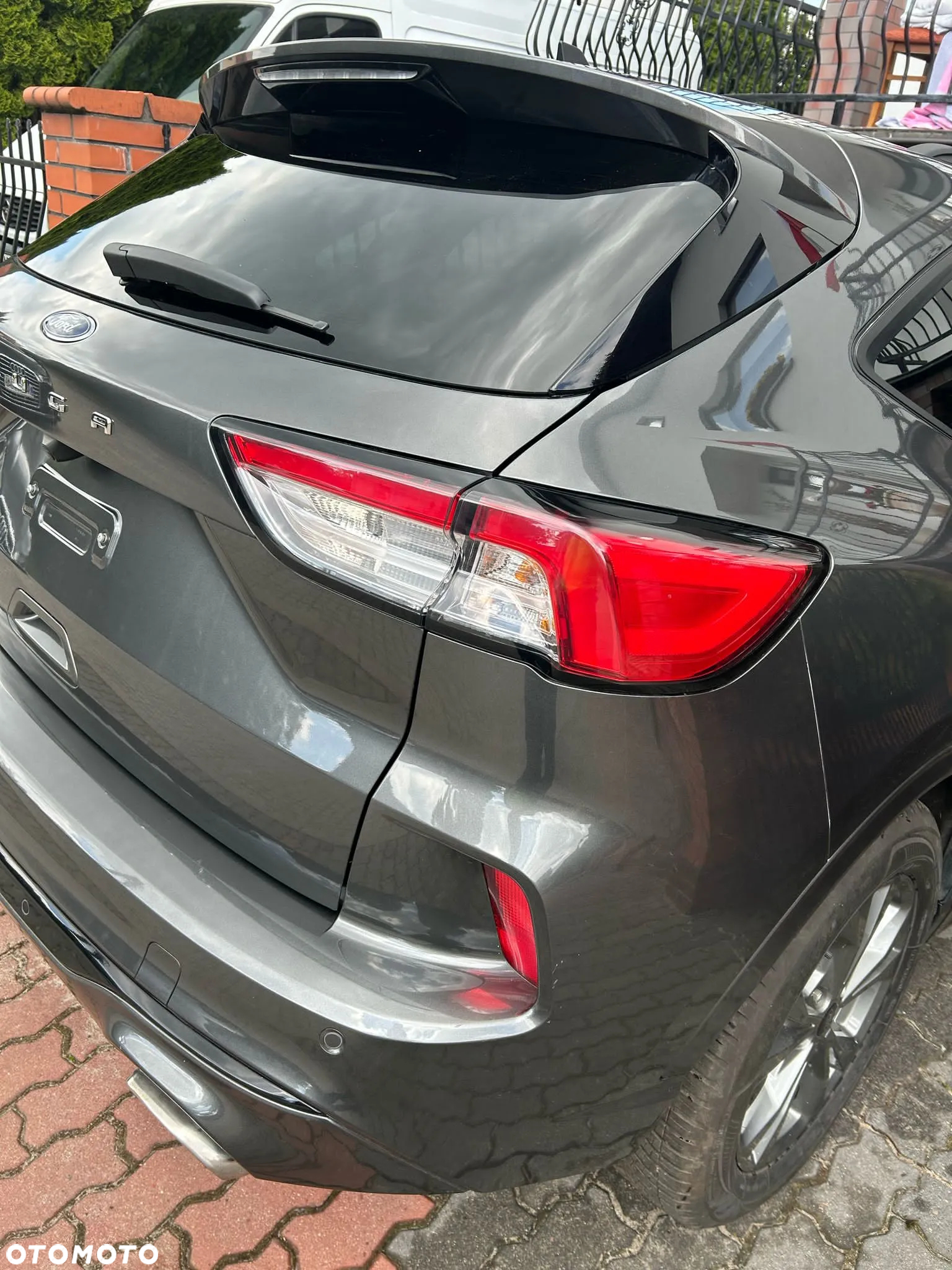 Ford Kuga 1.5 EcoBoost FWD ST-Line - 9