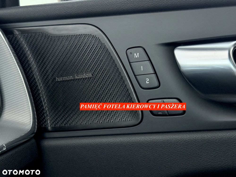 Volvo XC 60 B5 B AWD Geartronic RDesign - 15