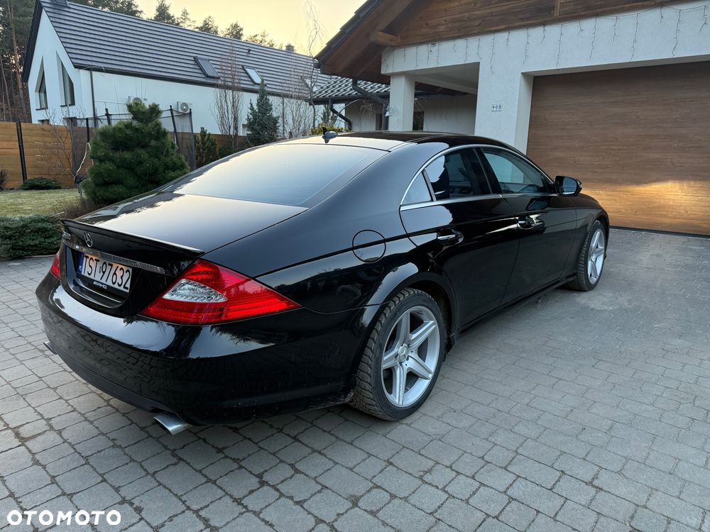 Mercedes-Benz CLS - 6