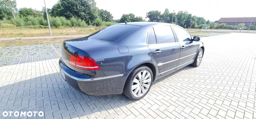 Volkswagen Phaeton - 3