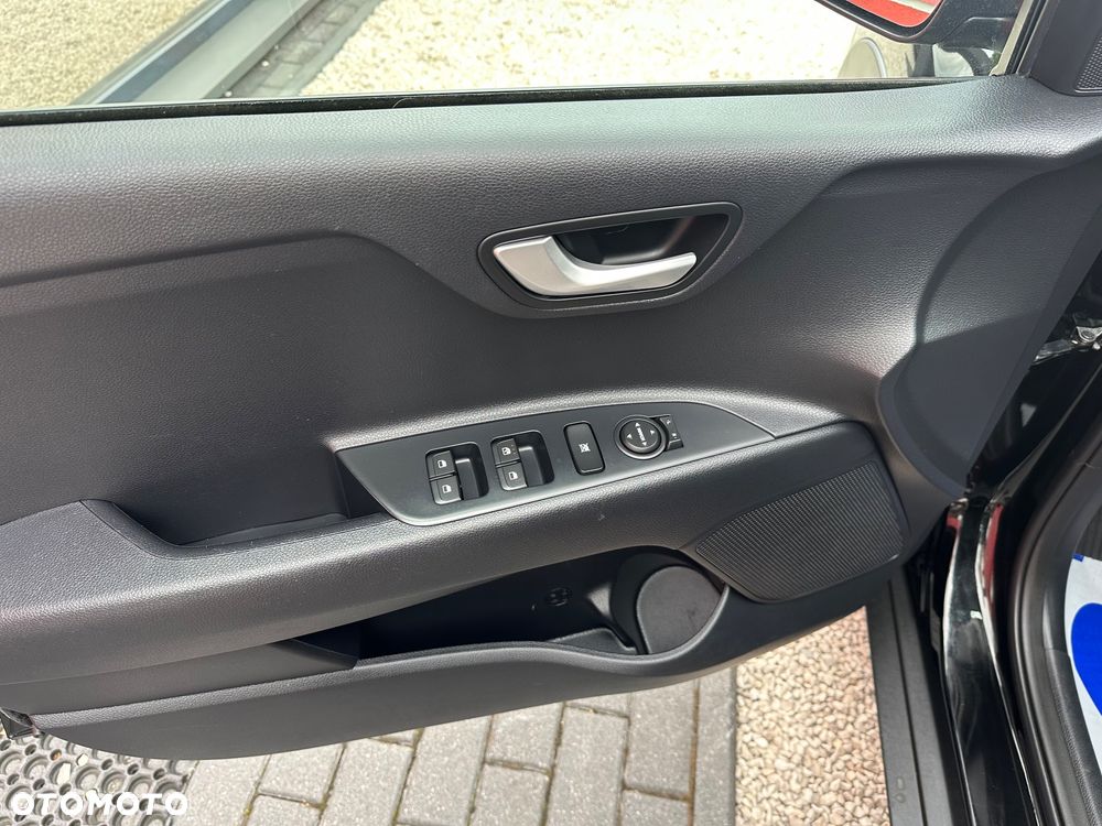 Kia Stonic 1.4 L - 19