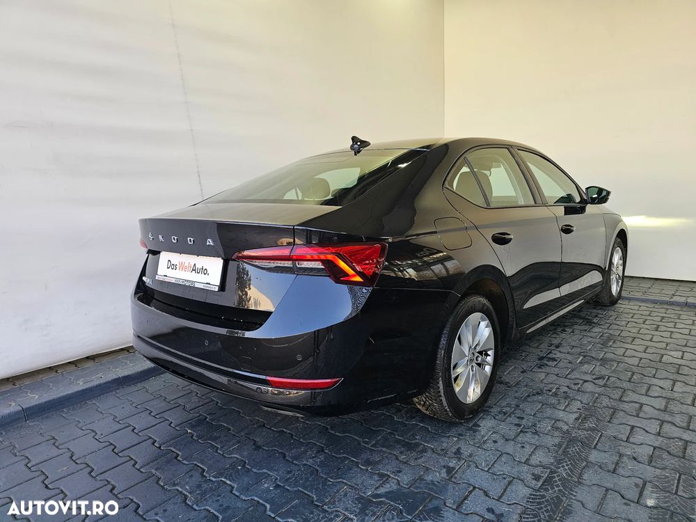 Skoda Octavia 2.0 TDI DSG Ambition - 24