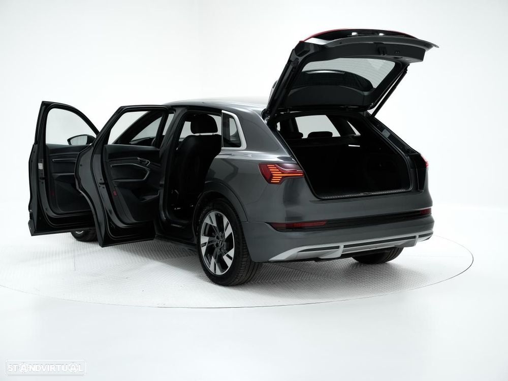 Audi e-tron 55 quattro S line - 5