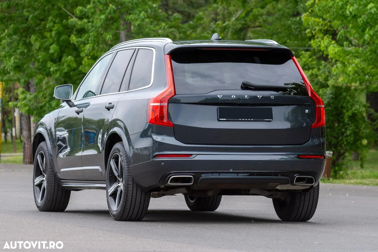 Volvo XC 90 D5 AWD Geartronic RDesign - 8
