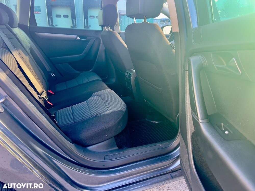 Volkswagen Passat 2.0 TDI DPF DSG Comfortline - 8