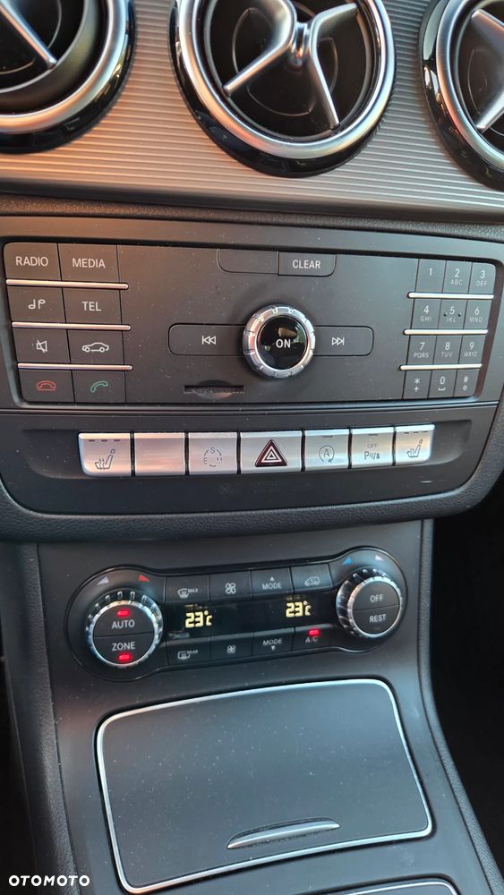Mercedes-Benz Klasa B 180 (BlueEFFICIENCY) 7G-DCT - 11