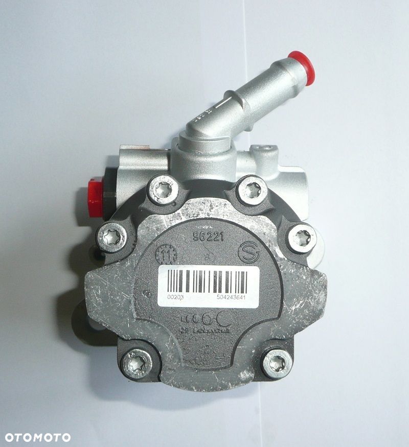 POMPA WSPOMAGANIA IVECO DAILY V VI IVECO 6 3.0 HPI bosch zf 2011- - 4