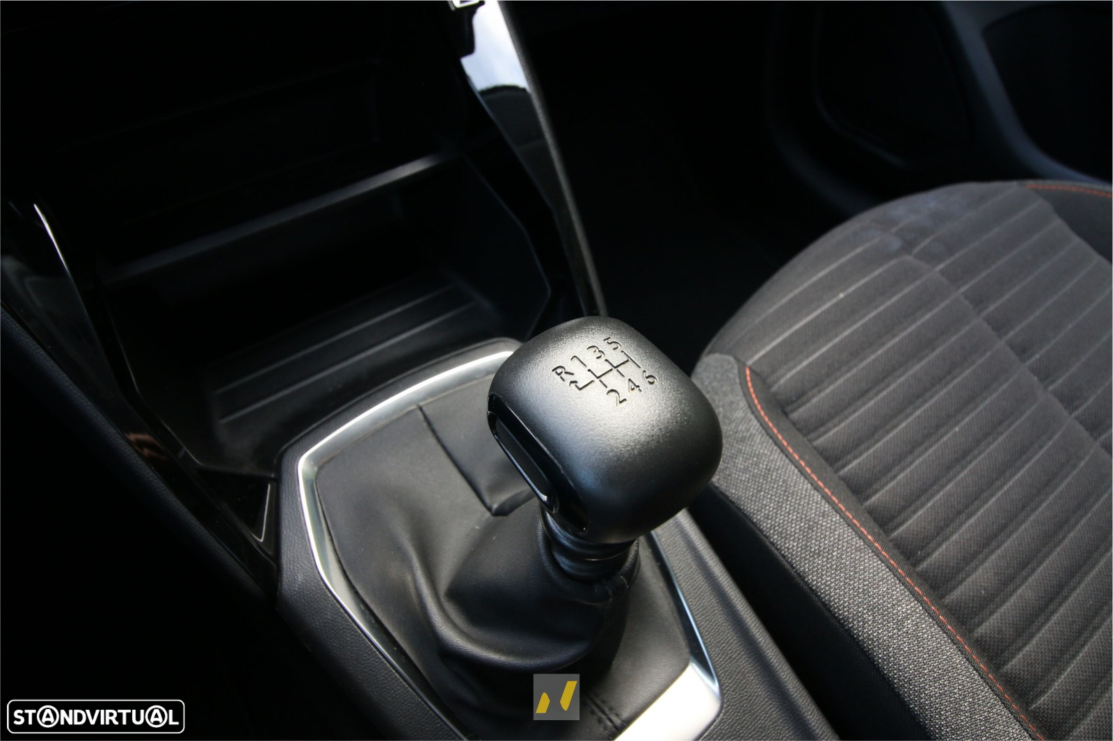 Peugeot 208 1.2 PureTech Active Pack - 9